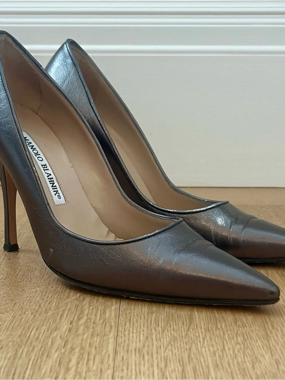 Manolo Blahnik Metallic Gray Pointed-Toe Stiletto Heels Size US 6.5/EU 36.5